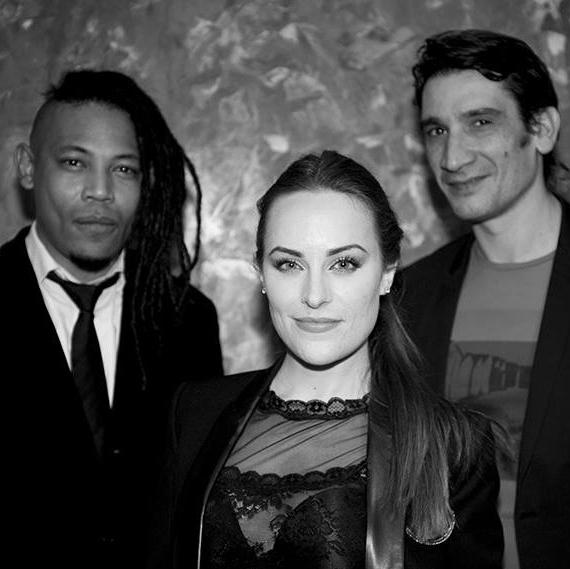 Alexandra Miller & Metromantic